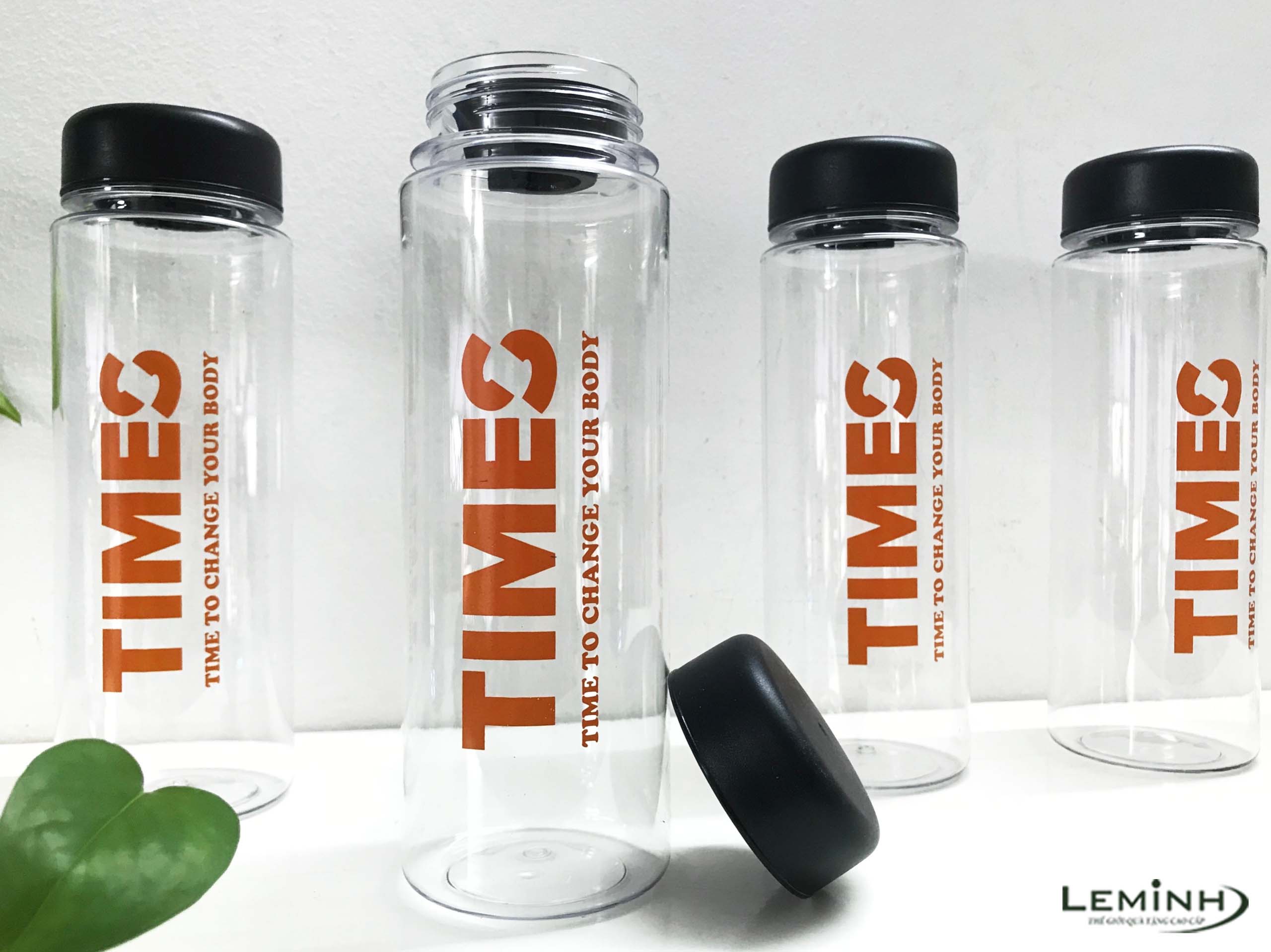 times fitness and yoga center qua tang binh nuoc my bottle in logo