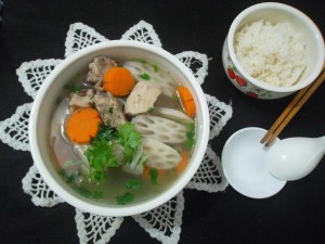 canh sườn củ sen 2