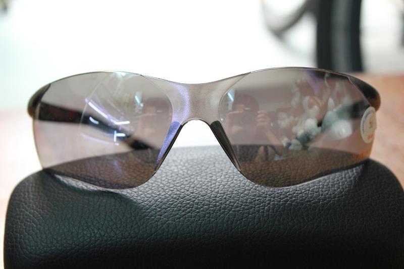 Mắt kính tráng gương, mắt kính mát chống nắng hàng hiệu giá rẻ - 16