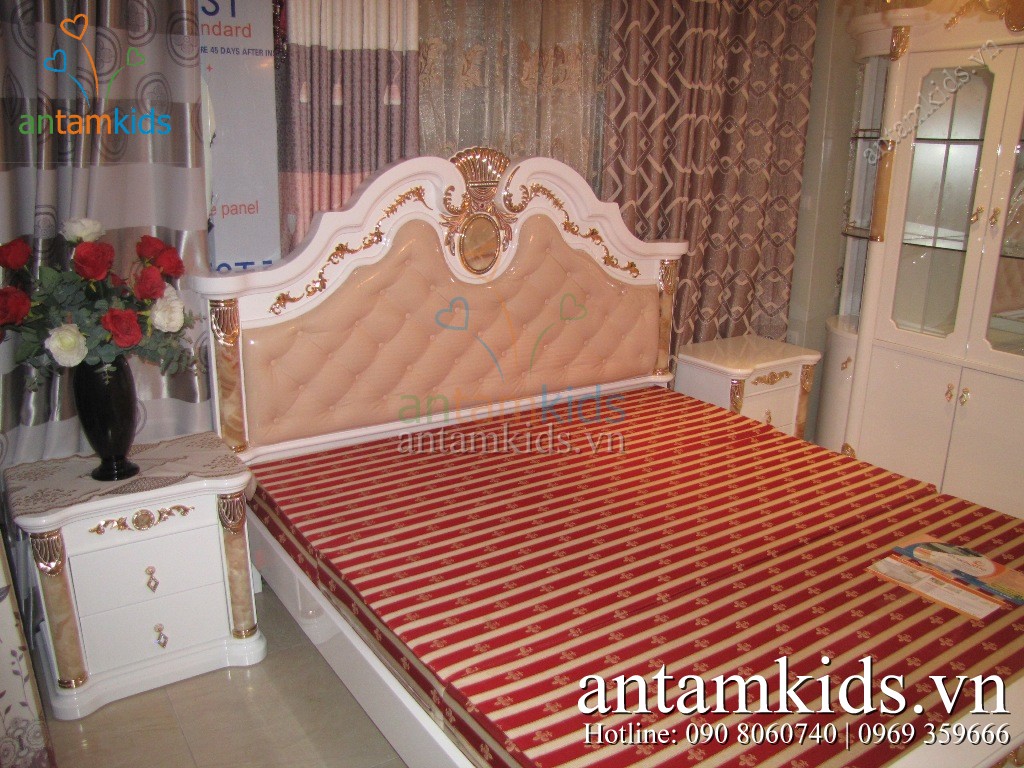 Nội thất Phòng ngủ cổ điển đẹp - Hình chụp thật AnTamKids.vn