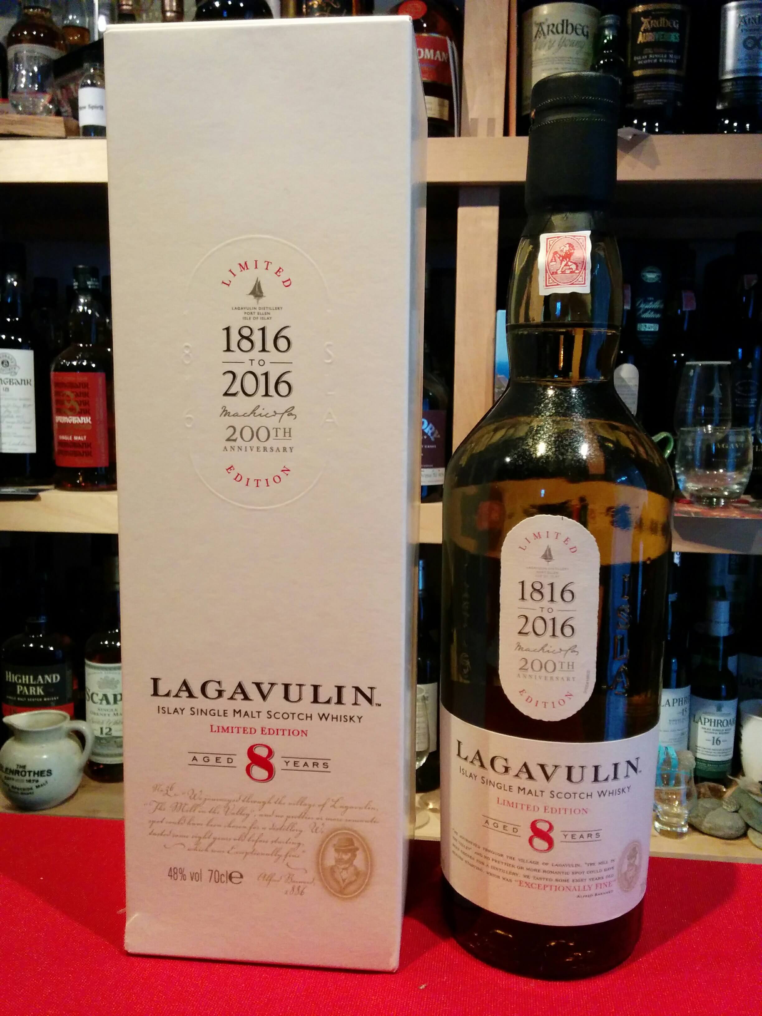 giá rượu Lagavulin 8 năm