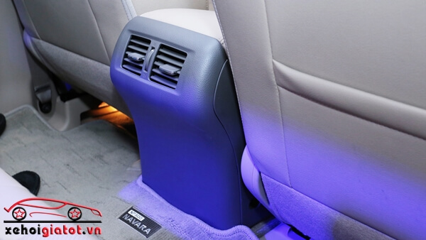 Dàn điều hòa hàng ghế sau xe Nissan Navara VL Premium R