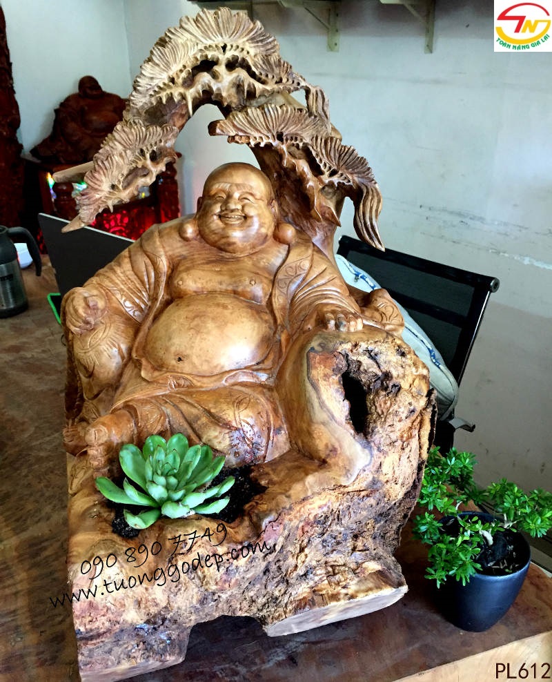 Tượng Phật Di Lặc nu gỗ xá xị