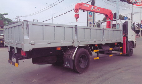 Xe tải gắn cẩu 3 tấn- Hino FG8JPSB gắn cẩu Unic Ur-v504