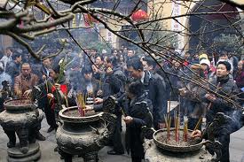 Phong tục đi lễ chùa cầu an ngày đầu năm mới