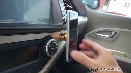 Giá đỡ hút nam châm xoay 360 độ cho điện thoại, smartphone trên ô tô