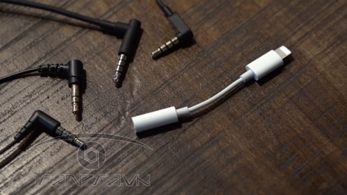 Cáp chuyển từ Lightning sang 3.5mm audio adapter cho iPhone iPad IB01