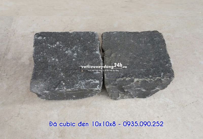 Đá cubic đen 10x10x8 cm
