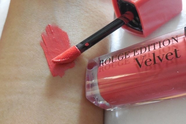 Son Bourjois Rouge Edition Velvet - 04 Peach Club