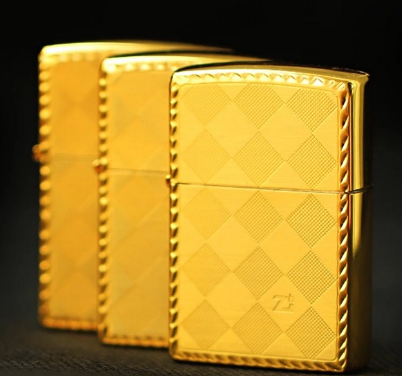 zippo nhat