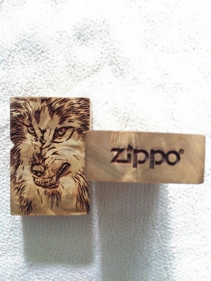 zippo sói