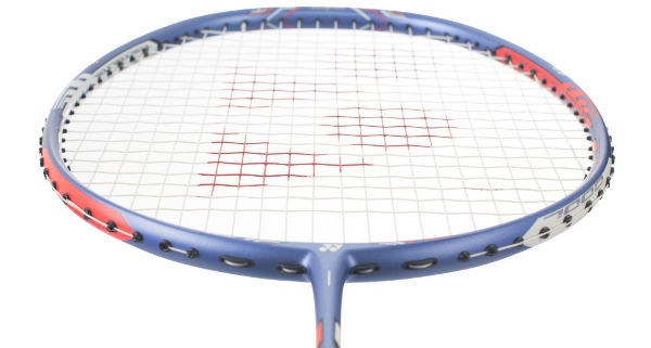 Vợt cầu lông  Yonex Duora 10 LCW là mẫu vợt dành cho người chơi có lực đánh mạnh mẽ