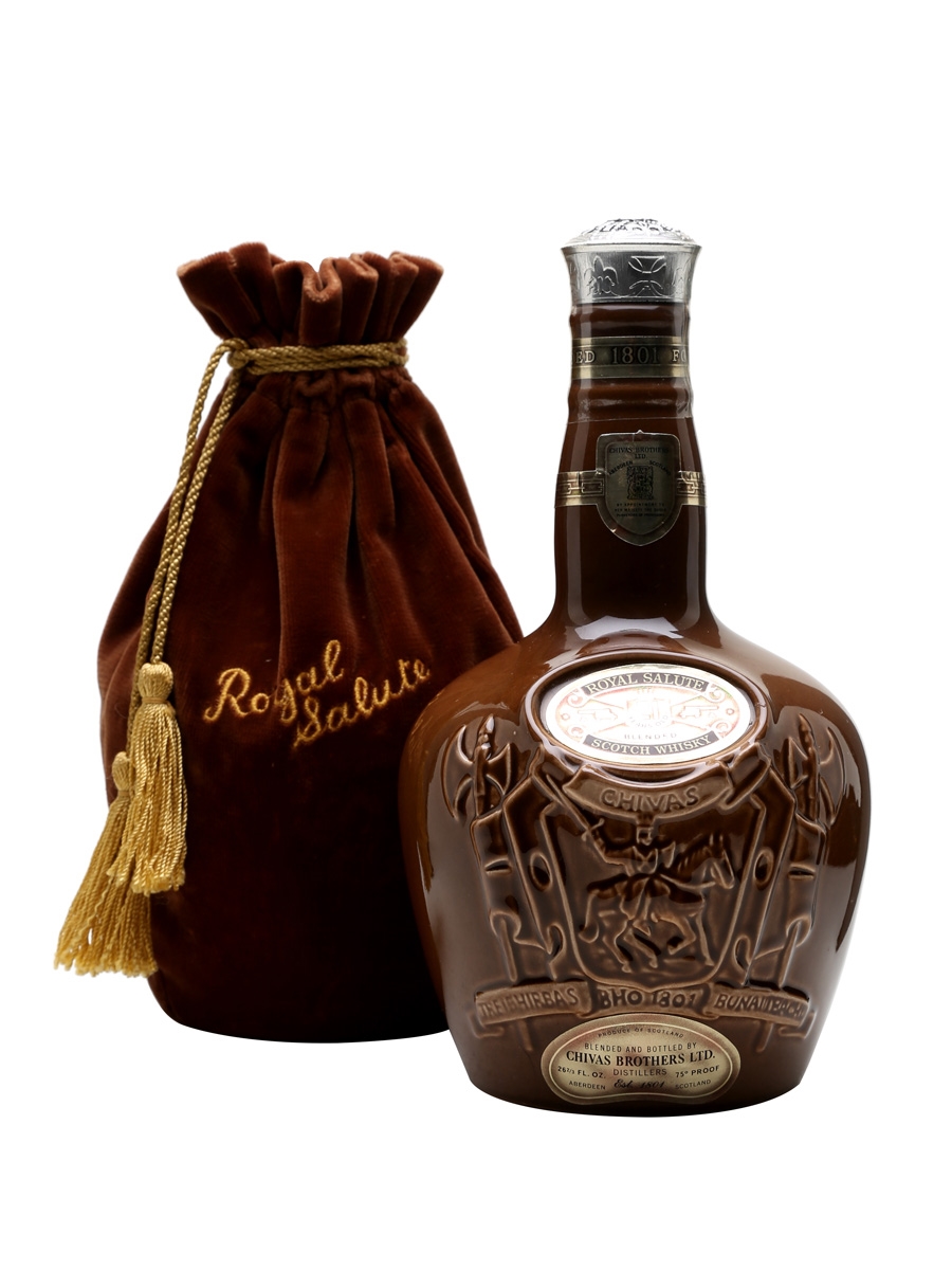 giá rượu Royal Salute Brown Spode Decanter 21 năm