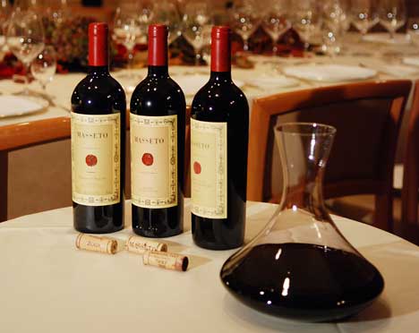 Rượu vang Masseto 2010