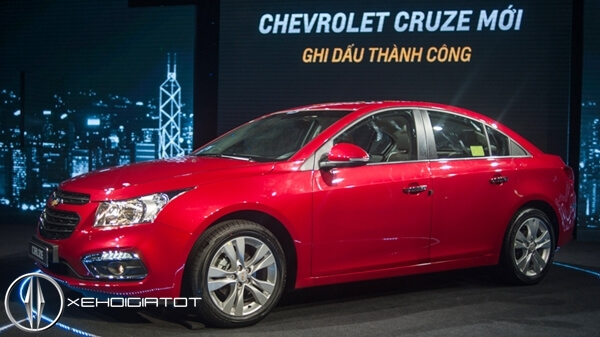 Chevrolet Cruze giảm giá 70 triệu trong tháng 9/2016