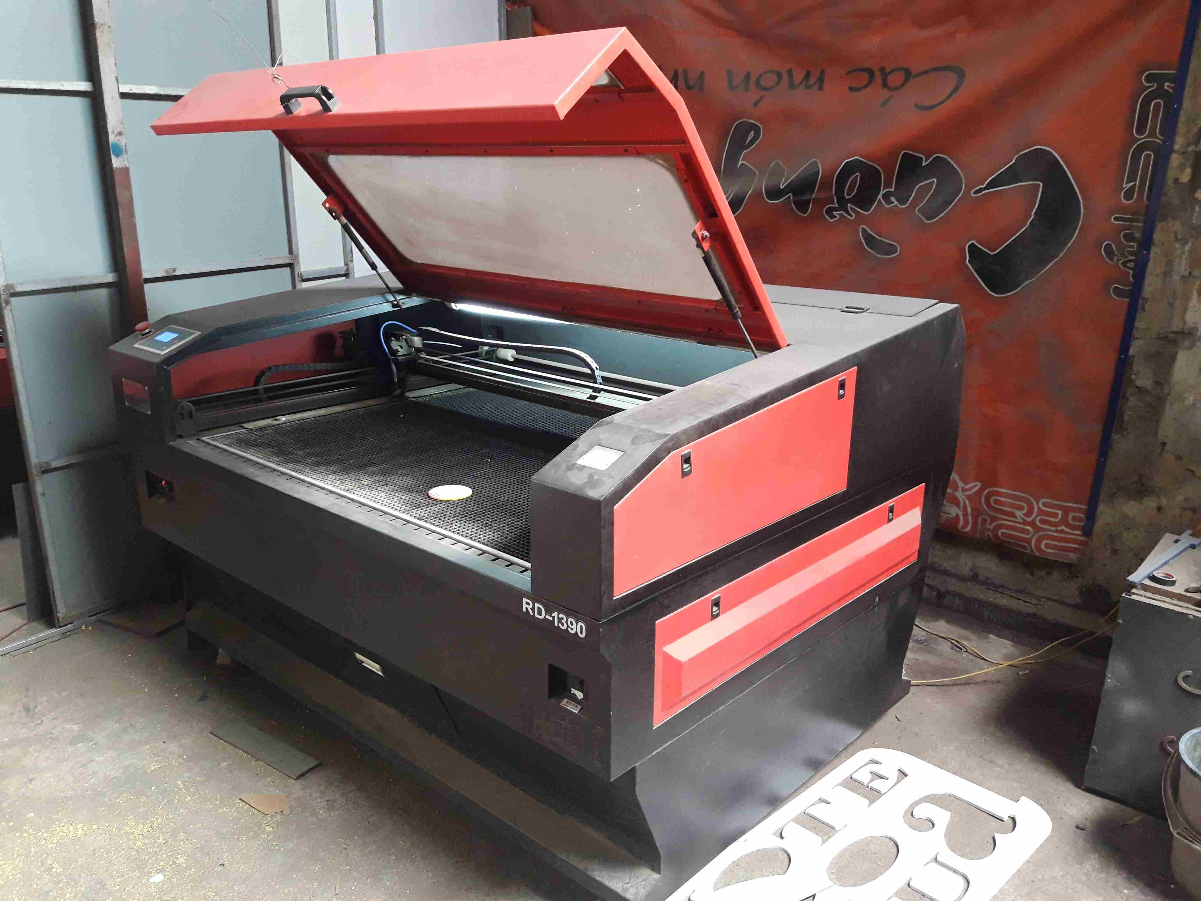 cắt laser cnc