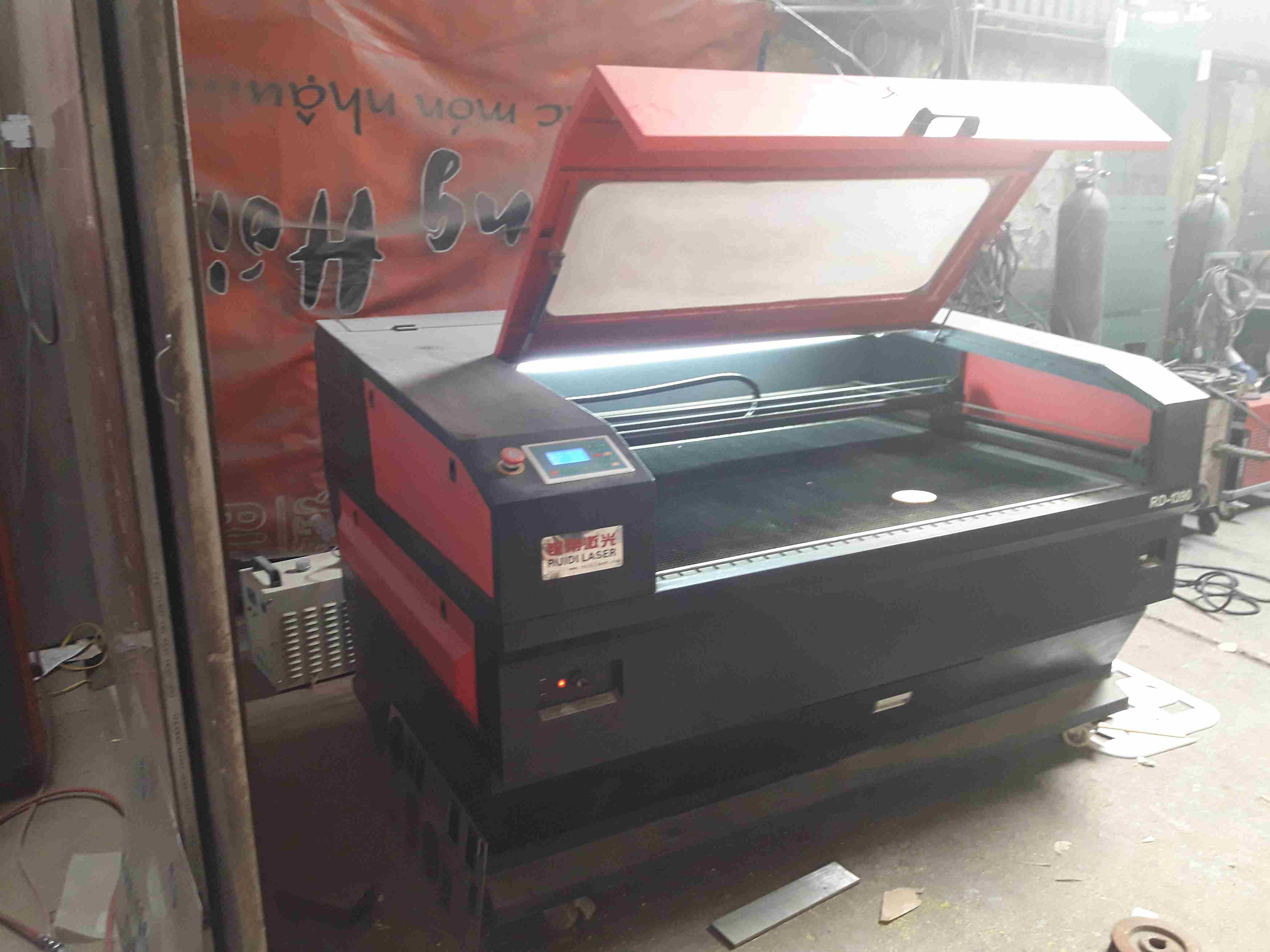 cắt laser cnc