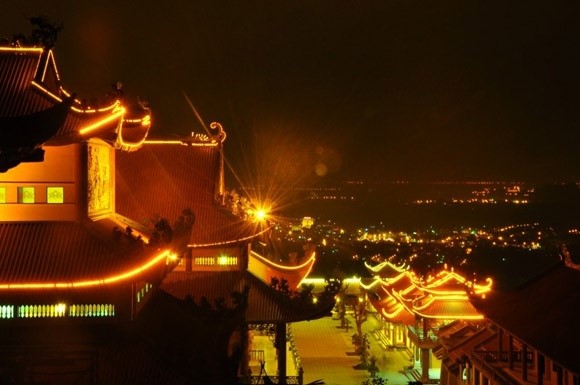 Chùa Ba Vàng - ngôi chùa có chính điện lớn nhất Việt Nam - Ảnh 3