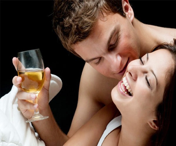 Không nên quan hệ sau khi say xỉn