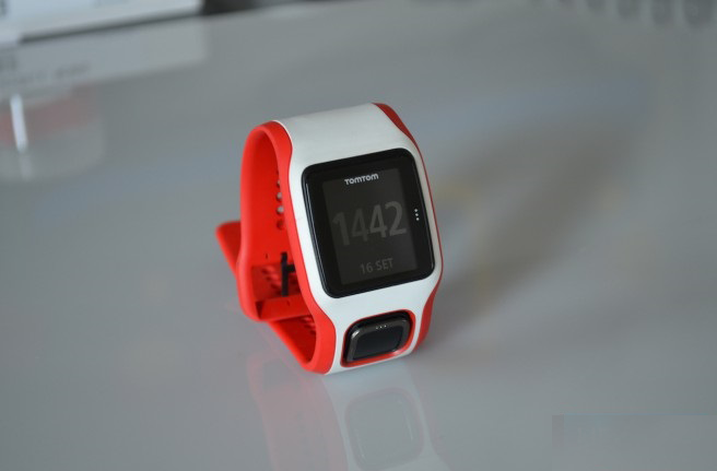 Đồng hồ smartwatch Tomtom