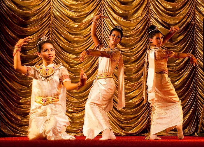 Phải lòng những điệu múa truyền thống của người dân Myanmar